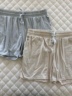 Pacific Trail Women's XL Shorts Set – Grey & Cream – Excellent Condition